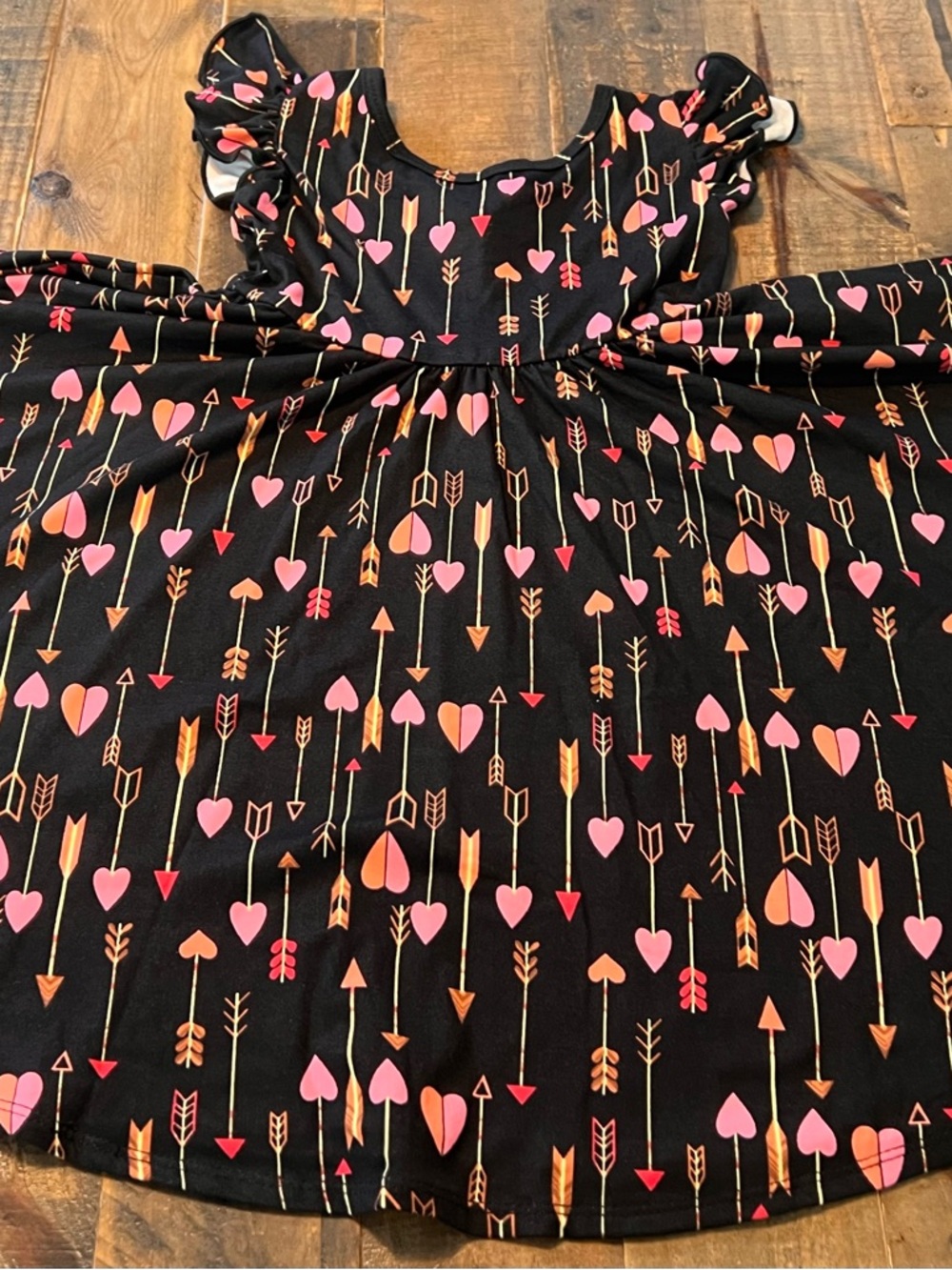 Dot Dot Smile size 3/4 girls hearts and arrows Empire twirl dress new